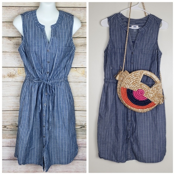 Old Navy Dresses & Skirts - Old Navy Blue Pinstrip Sleeveless Drawstring Dress